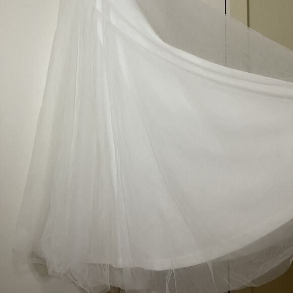 NEW! Selfie Leslie Floating By Plunging Neckline Mesh Overlay Midi Dress White L - Picture 8 of 13